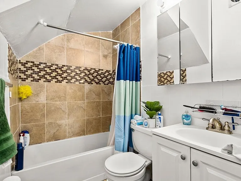34 Foster St #34 — Photo 7