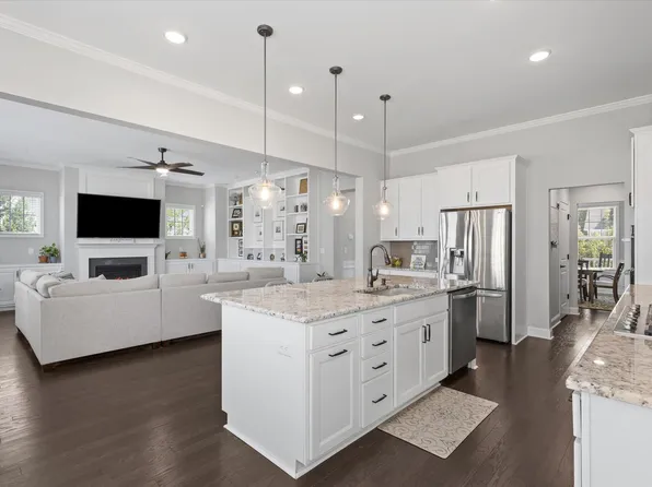 445 Old Dairy Dr, Wake Forest, NC 27587