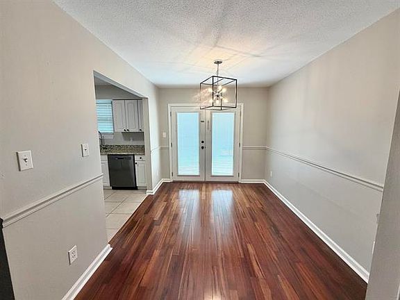 2nd image of 1951 N Meridian Rd APT 67