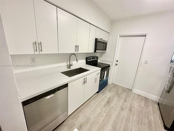 3rd image of 1533 NW 53rd St #1533