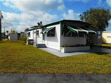 2nd image of 129 Sun Cir