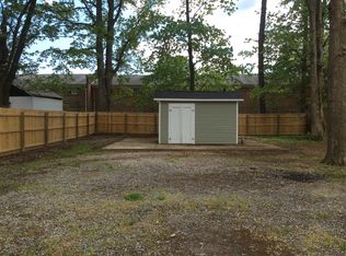 33 Colony Rd, Newport News, VA 23602