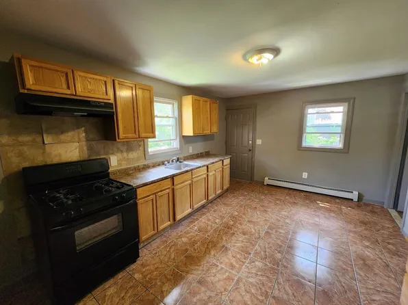 122 Spruce St Floor 2, Paterson, NJ 07501