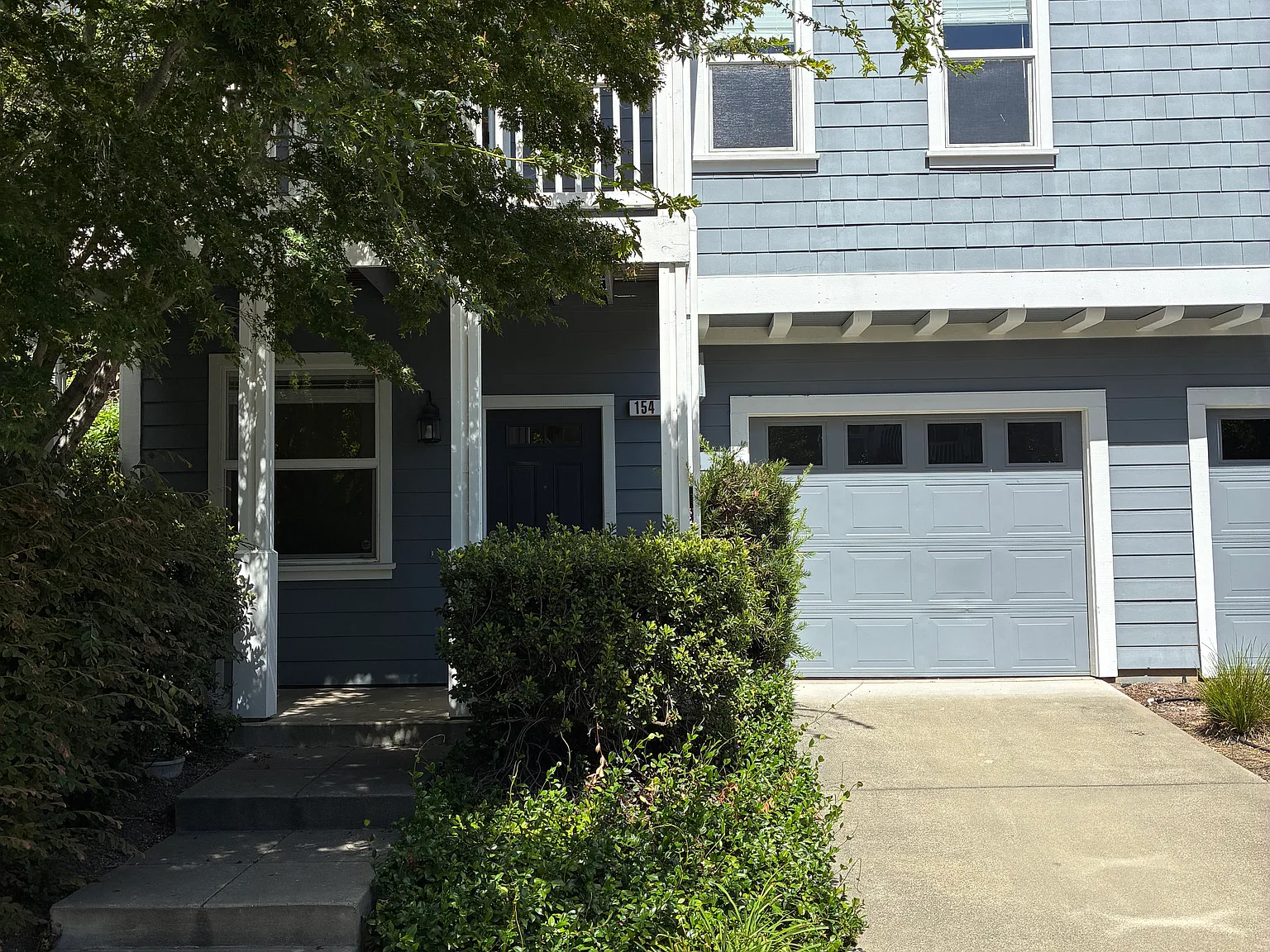 3 bed, 2.5 bath, $3,500 — Photo 2