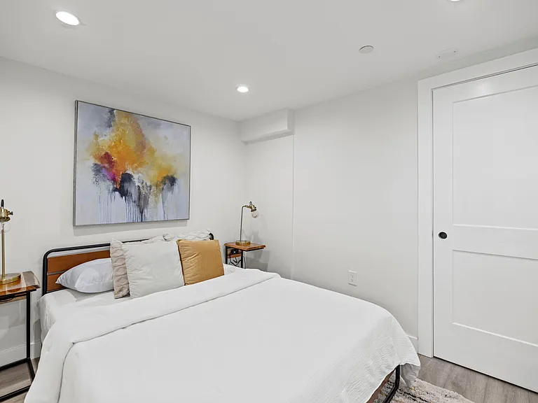 2304 N Capitol St NW #B — Photo 11