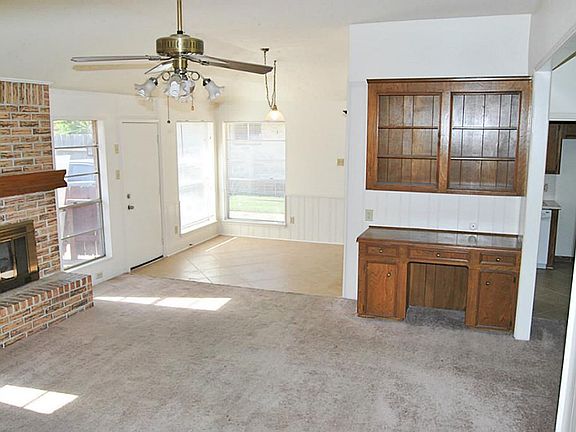 2nd image of 2535 Willow Dr