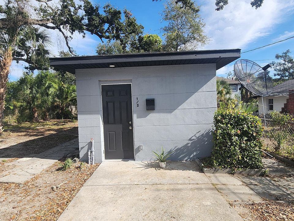 1st image of 2330 18th St S #1/2