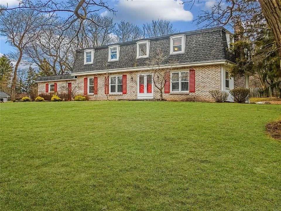 1st image of 25 Framingham Ln
