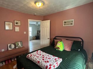 132 Columbine Ave FLOOR 2, Pawtucket, RI 02861