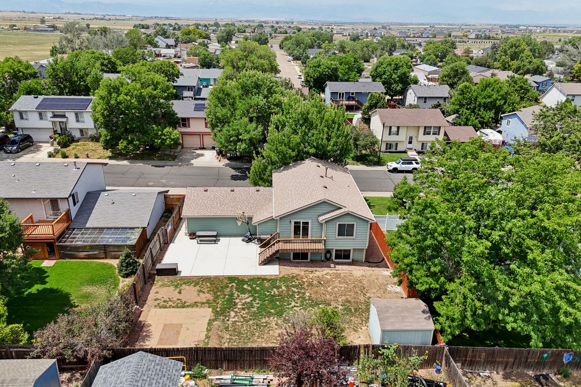 Sundance Pkwy-S2207-1-008.jpg