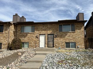 328 Mount View Ln, Colorado Springs, CO 80907