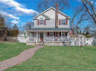3 Kara Ct, Centereach, NY 11720