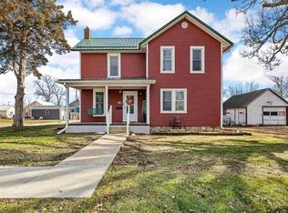 204 S Ash St, Stanwood, IA 52337