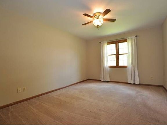 5th image of 2510 Hidden Oaks Dr
