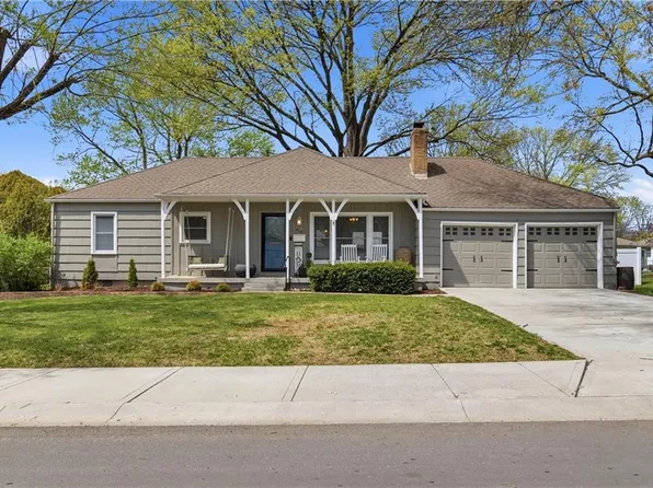 815 S Brentwood St, Olathe, KS 66061