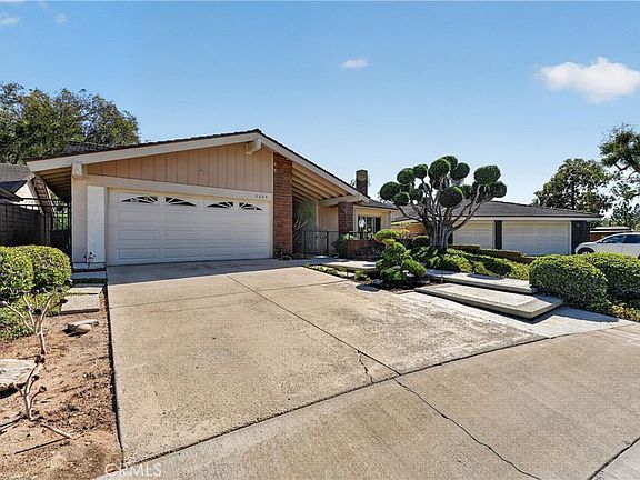 3rd image of 2224 Mountain Ridge Dr