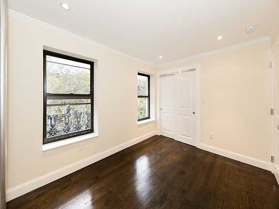 4th image of 430 E 9th St APT 3