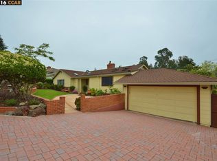 10840 Cameron Ave, Oakland, CA 94605