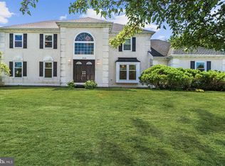 559 Long Acre Ln, Yardley, PA 19067