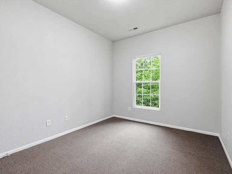 10341 Parkview Ave — Photo 25