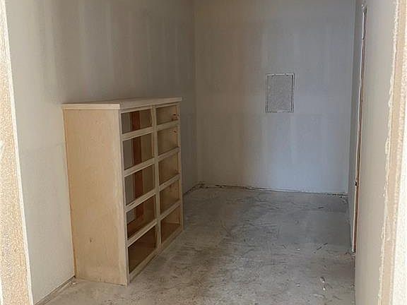 5th image of 4083 Golden Eagle Dr