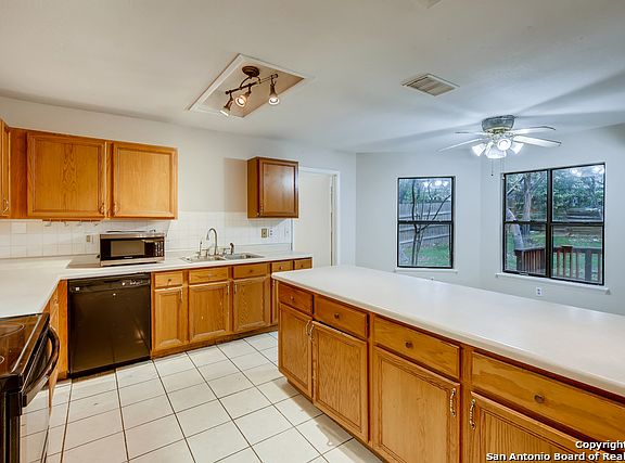 4th image of 15734 Lomita Springs Dr