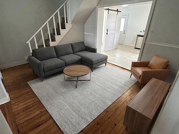 3rd image of 2141 Bradley Ave