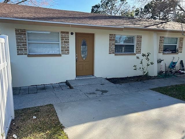 1st image of 324 Lake Palms Dr