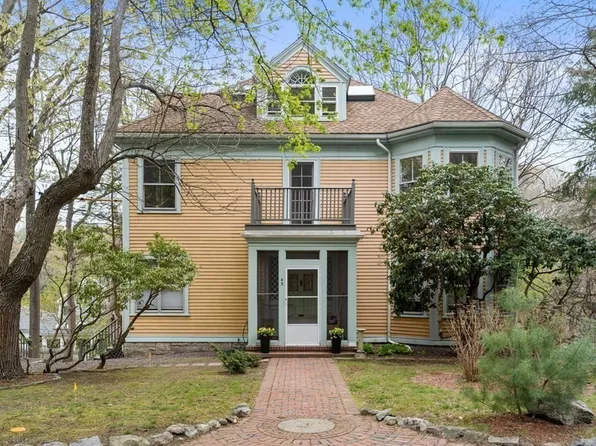 45 Warren St, Newton, MA 02459