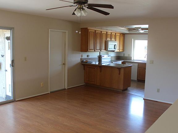 4th image of 493 Baja Ct