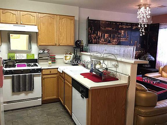 3rd image of 2633 Sierra Seco Ave Unit 102