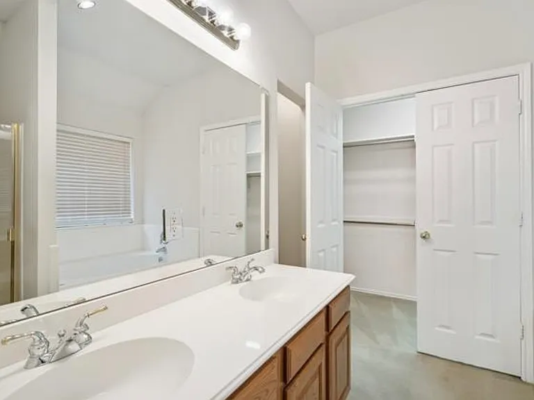 913 Soccer Dr — Photo 14