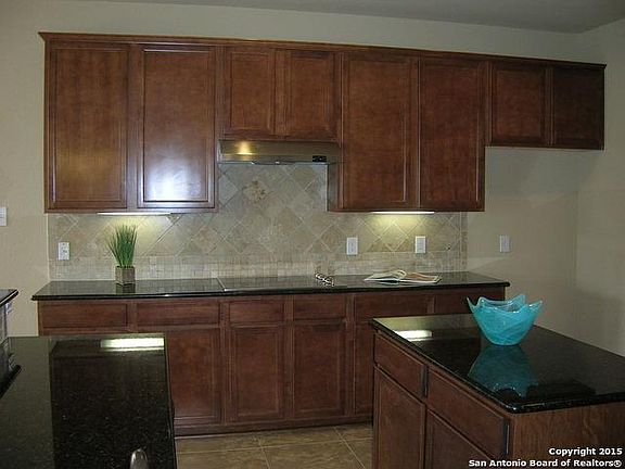 5th image of 505 Oakmont Way