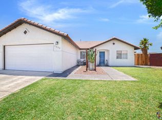 1252 F Pedroza St, Calexico, CA 92231