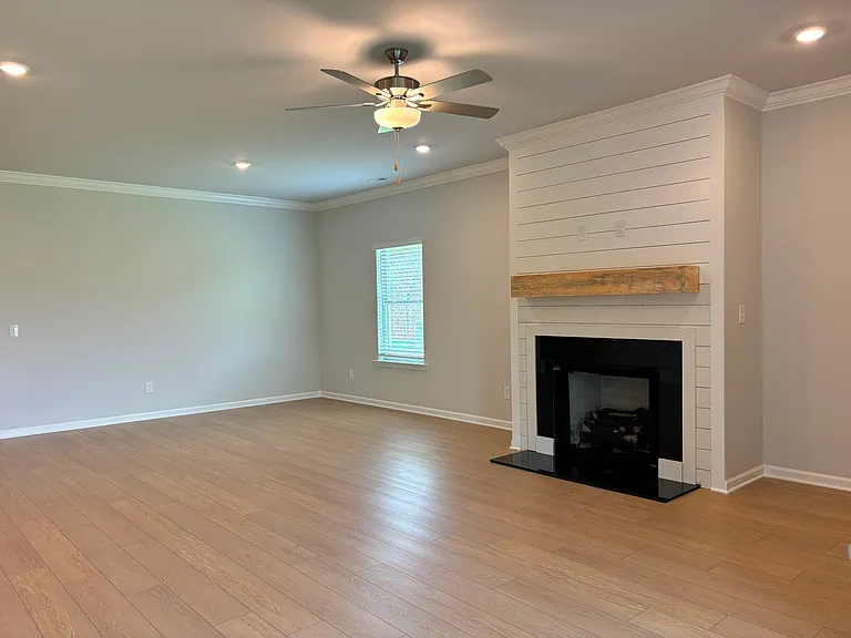 133 Clift Creek Dr — Photo 10