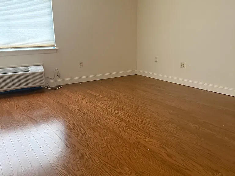 310 Lookout Ave #106 — Photo 31