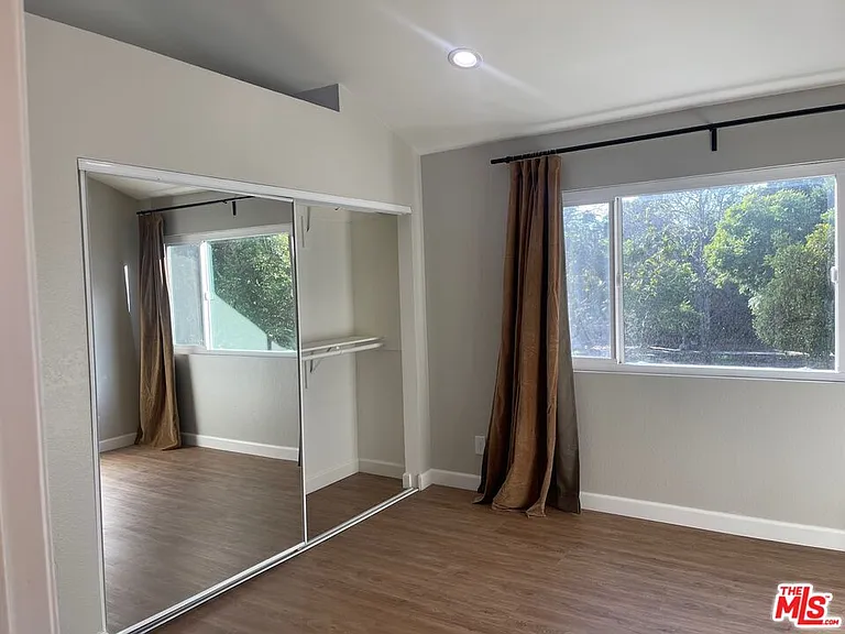 7327 Willoughby Ave #7 — Photo 7