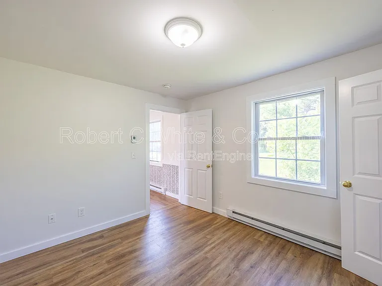 202 Main St — Photo 18