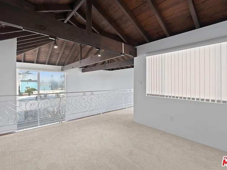 122 Buccaneer St #3 — Photo 10
