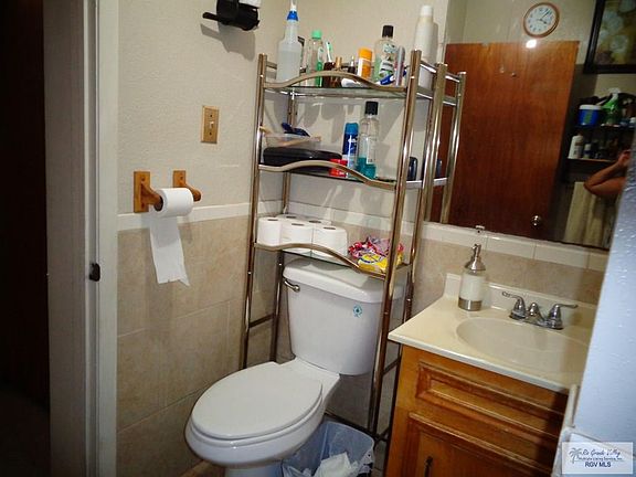 4th image of 214 W Saint Francis St