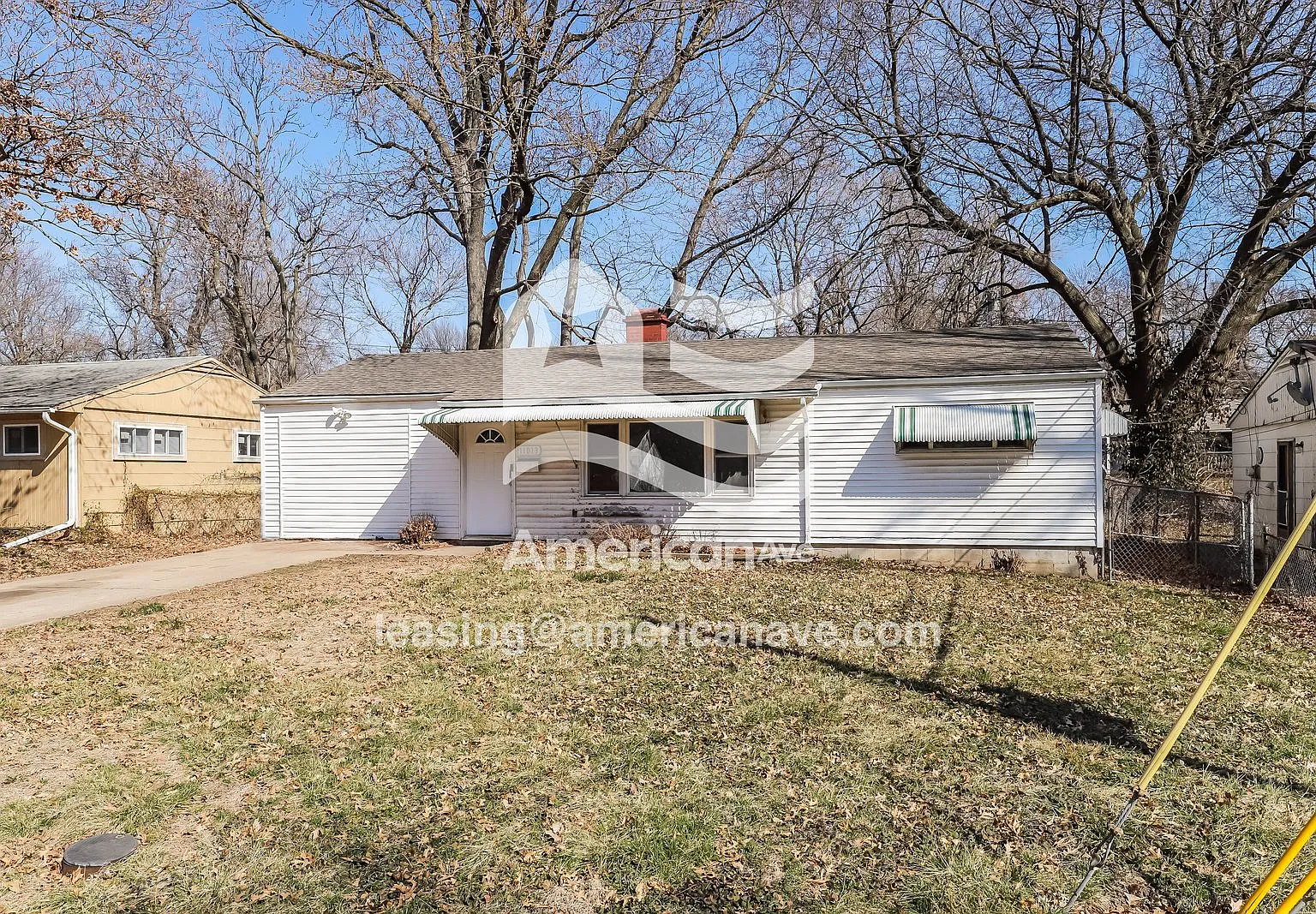 3 bed, 1.0 bath, 1128 sqft, $1,320 — Photo 1