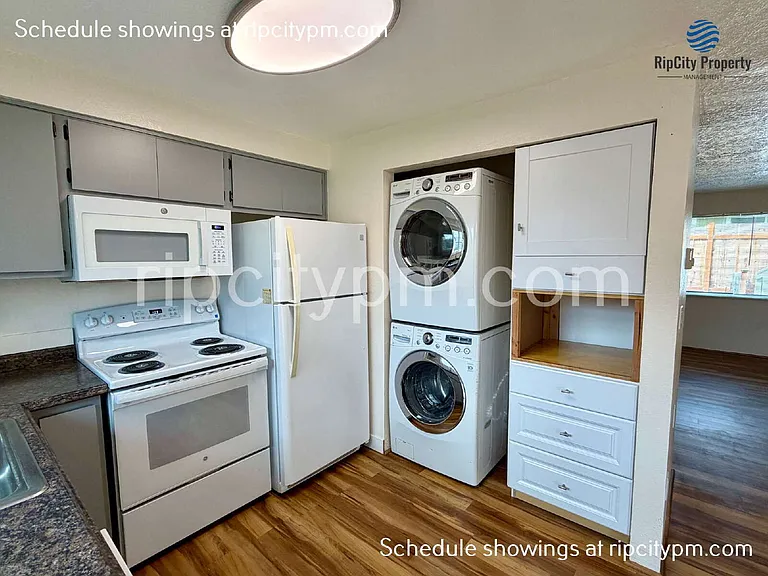 11837 SE Gladstone St — Photo 6