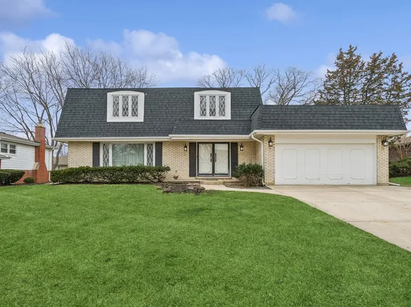 18W337 Claremont Dr, Darien, IL 60561