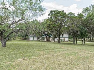 323 Leisure Cir, China Spring, TX 76633