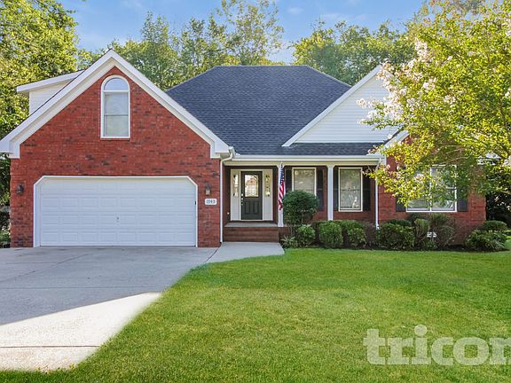3rd image of 1943 Turfland Dr
