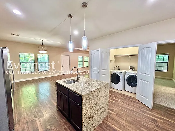 3502 Edgewood St — Photo 5