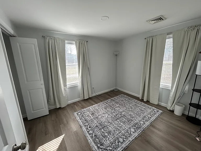 1001 S Greenwood Ave — Photo 17