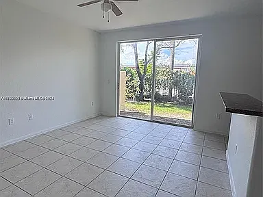 2660 SW 85th Ter — Photo 3