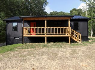 1316 Prussia Rd, Waverly, OH 45690