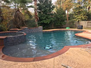 19 W Green Pastures Cir, The Woodlands, TX 77382